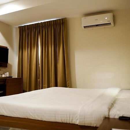Gino Tourist Home Kochi Extérieur photo