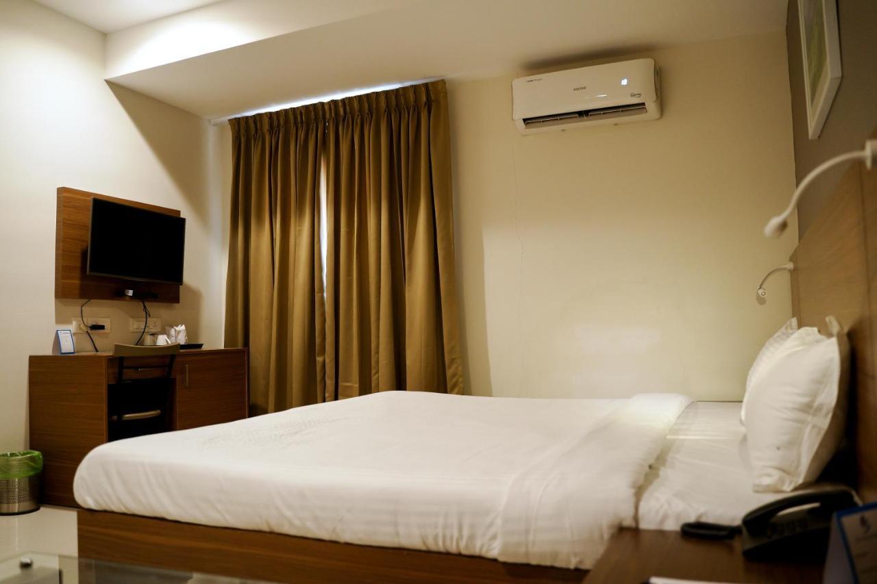 Gino Tourist Home Kochi Extérieur photo